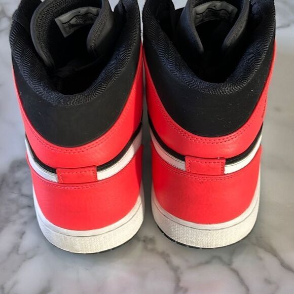 Nike Air Jordan 1 Retro Mid \'Infrared 23\' Mens Sneakers Size 12 (Authentic) main image 5